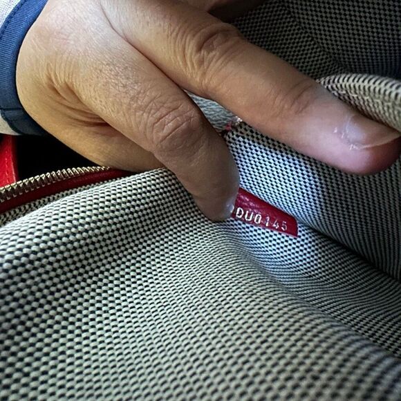 Louis Vuitton Dora Soft Bag Red - Picture 16 of 16